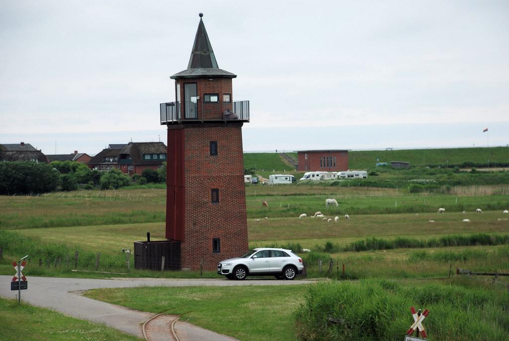 Strandhotel Dagebuell Direkt An Der Nordsee Exterior photo