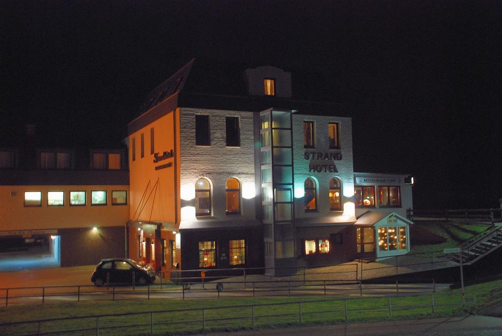 Strandhotel Dagebuell Direkt An Der Nordsee Exterior photo